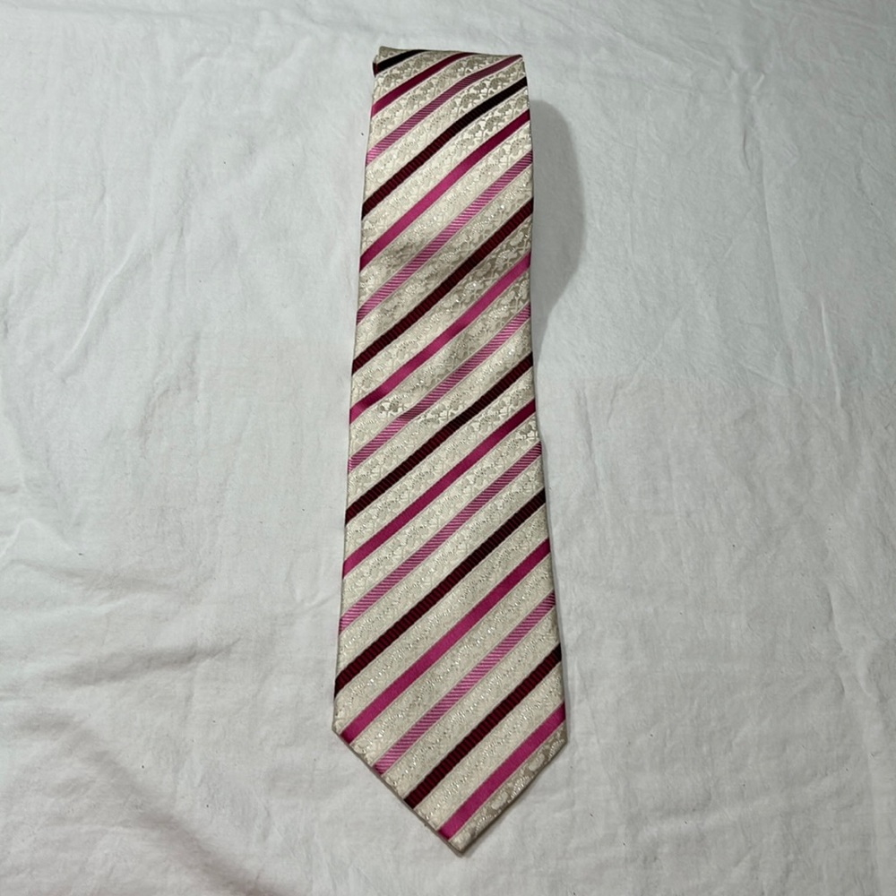 ELEGANCE PARIS HAND MADE 💯 SELK TIE